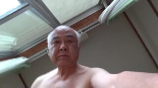 Japanese old man onanism and jizz shot